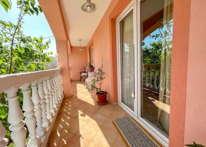 Emilija * Πόρετς