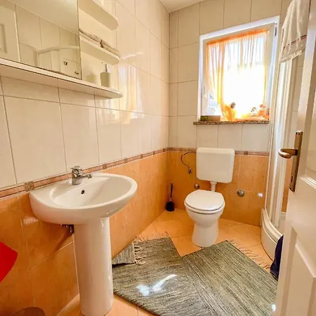 Emilija Apartment